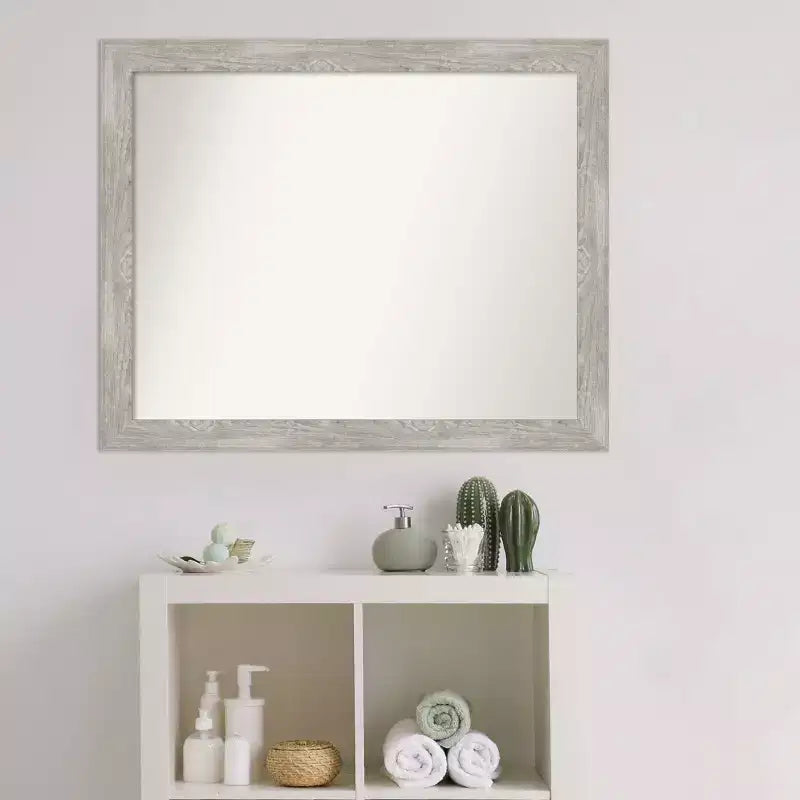 Miroir mural de salle de bain étroit non biseauté 32" x 26" Gris délavé - : Quincaillerie de montage incluse