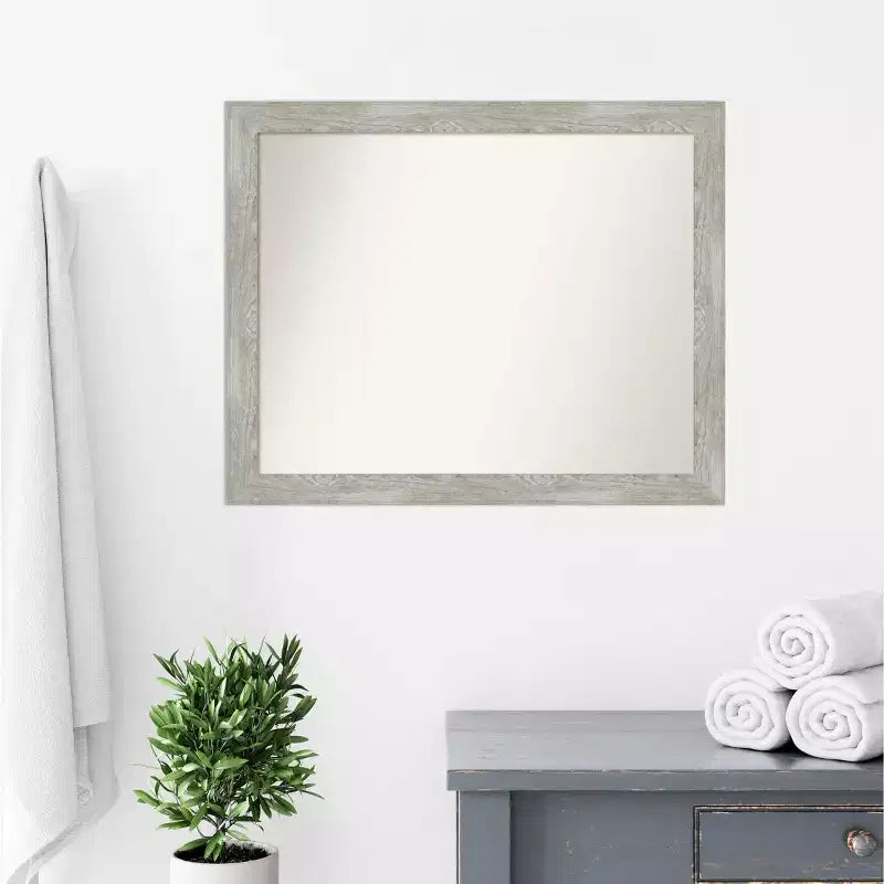 Miroir mural de salle de bain étroit non biseauté 32" x 26" Gris délavé - : Quincaillerie de montage incluse